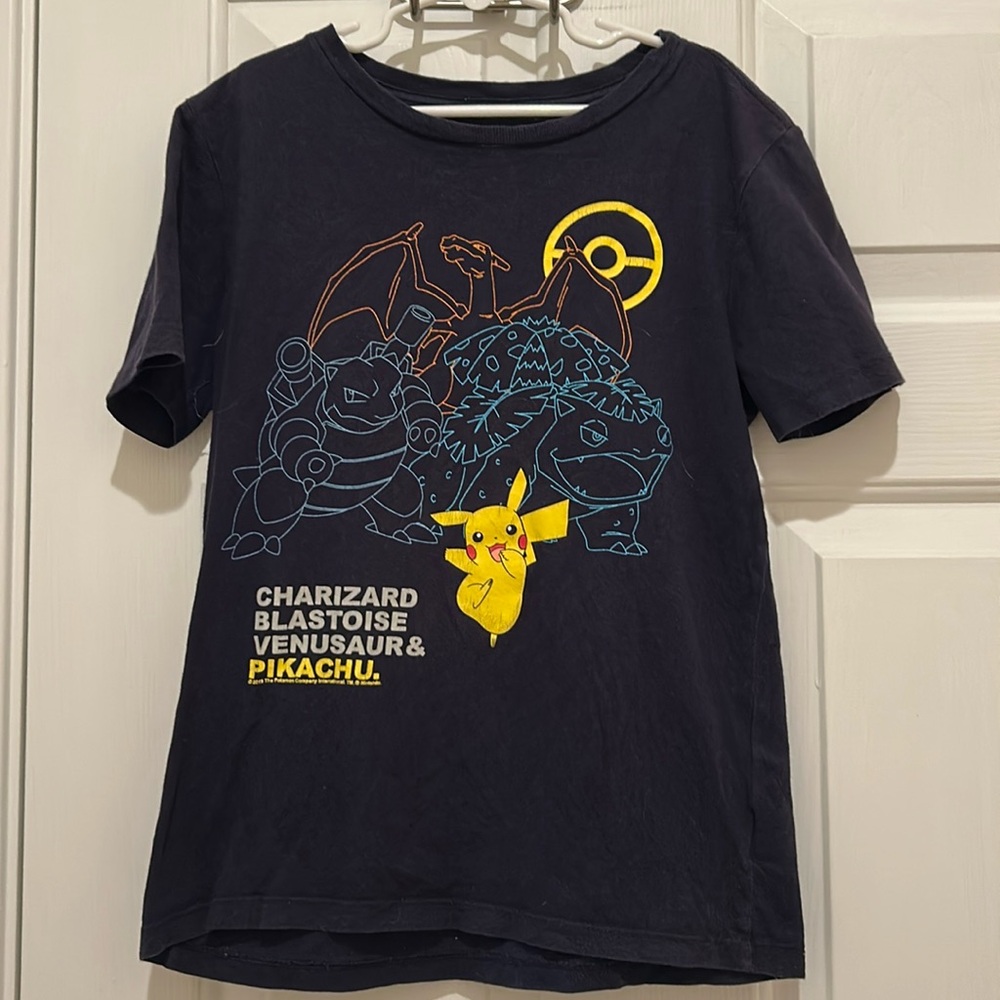 Old Navy, youth size M, Pokemon t-shirt. Charizard, Pikachu, Blastoise, Venusaur